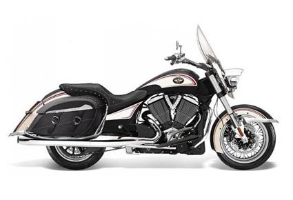 HARLEY-DAVIDSON  تطرح طراز Road King 